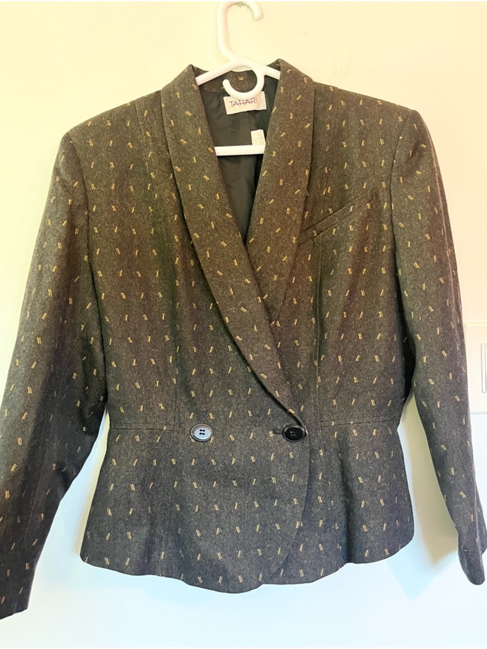 Vintage 80’s wool Tahari power suit